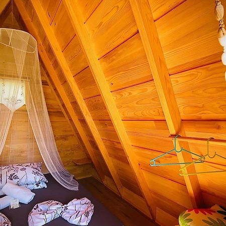 Rooms & Glamping Lana Haus Licko Petrovo Selo Zewnętrze zdjęcie
