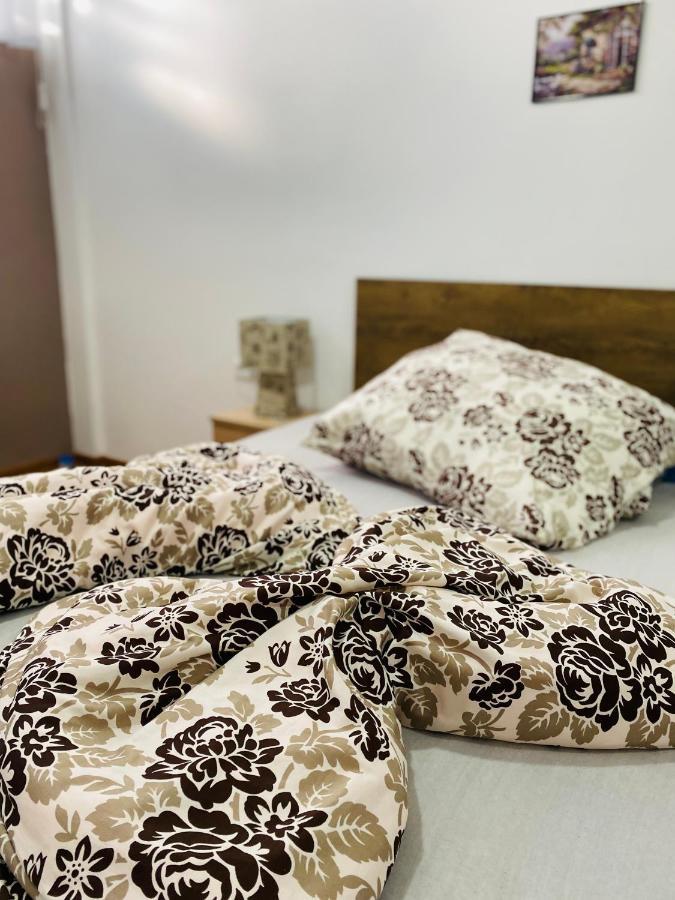 Rooms & Glamping Lana Haus Licko Petrovo Selo Zewnętrze zdjęcie