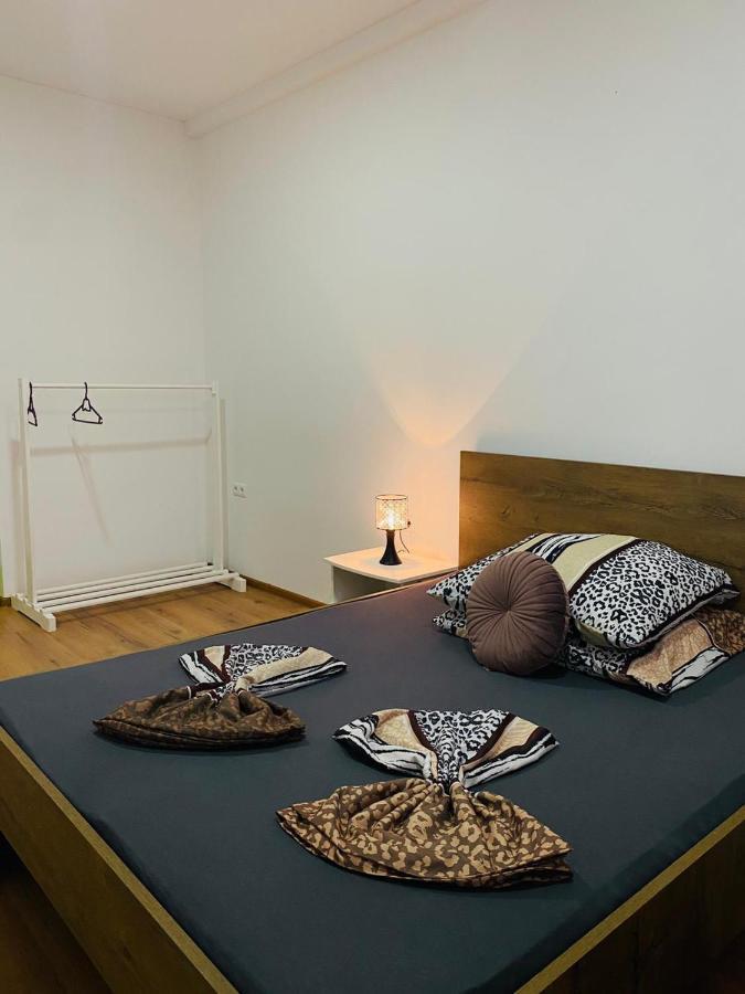 Rooms & Glamping Lana Haus Licko Petrovo Selo Zewnętrze zdjęcie