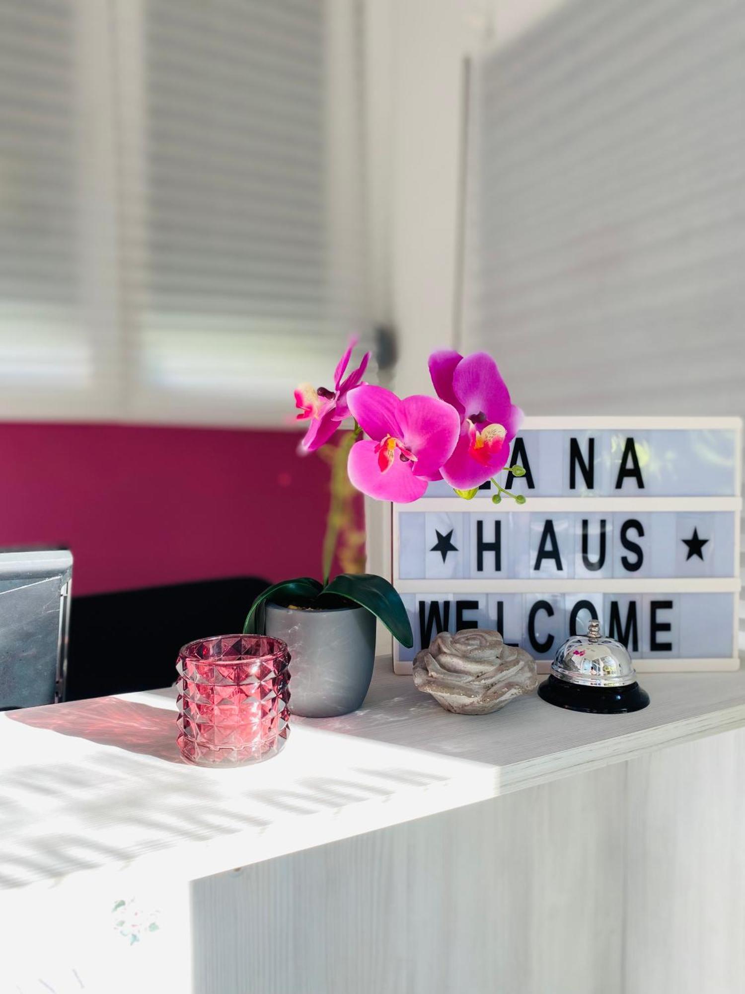 Rooms & Glamping Lana Haus Licko Petrovo Selo Zewnętrze zdjęcie